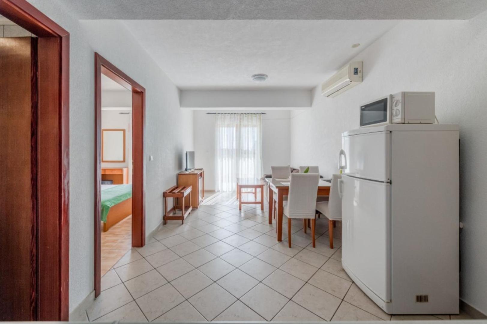 Ruza&Nikolina "1" Apartmani - Baška Voda Kültér fotó