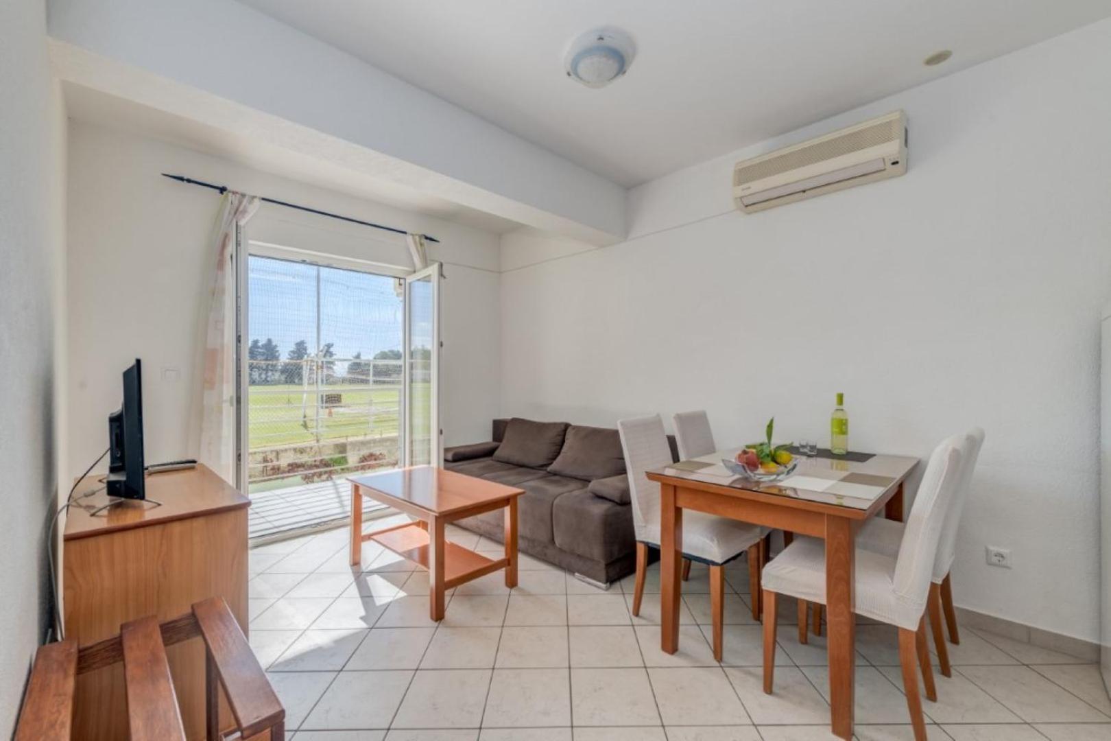 Ruza&Nikolina "1" Apartmani - Baška Voda Kültér fotó